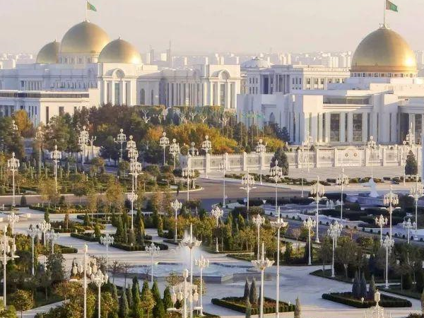 土库曼斯坦空运